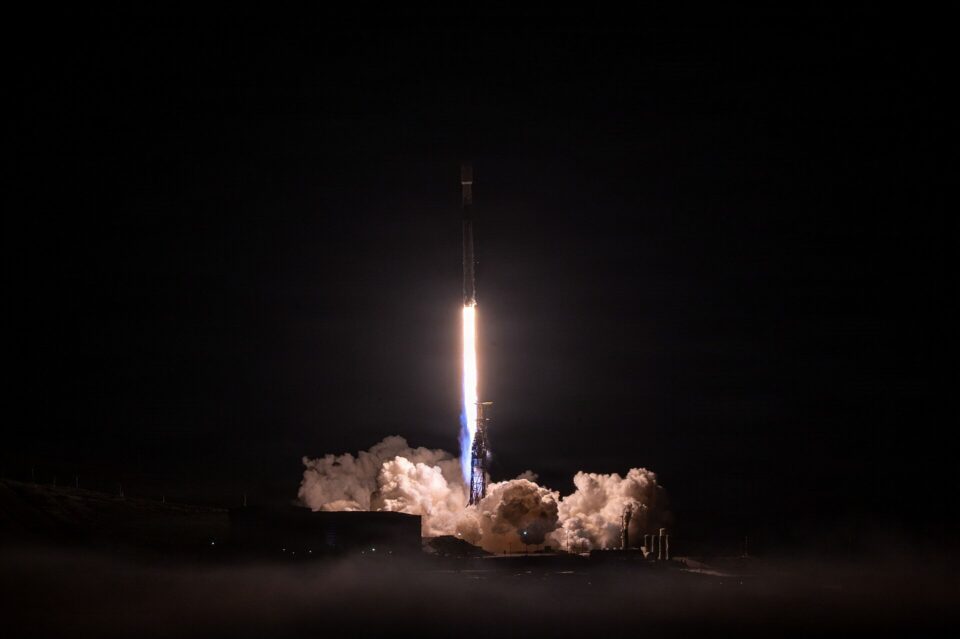 Изстрелване на Falcon 9 от базата Ванденбърг